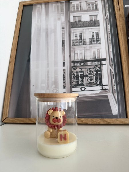 Vela leon personalizada